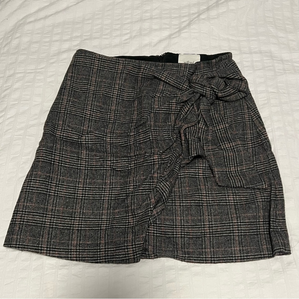 Aritzia Wilfred Wrap Front Skirt